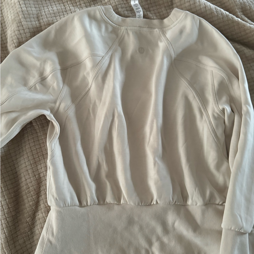Lululemon Cream Women's Sweatshirt